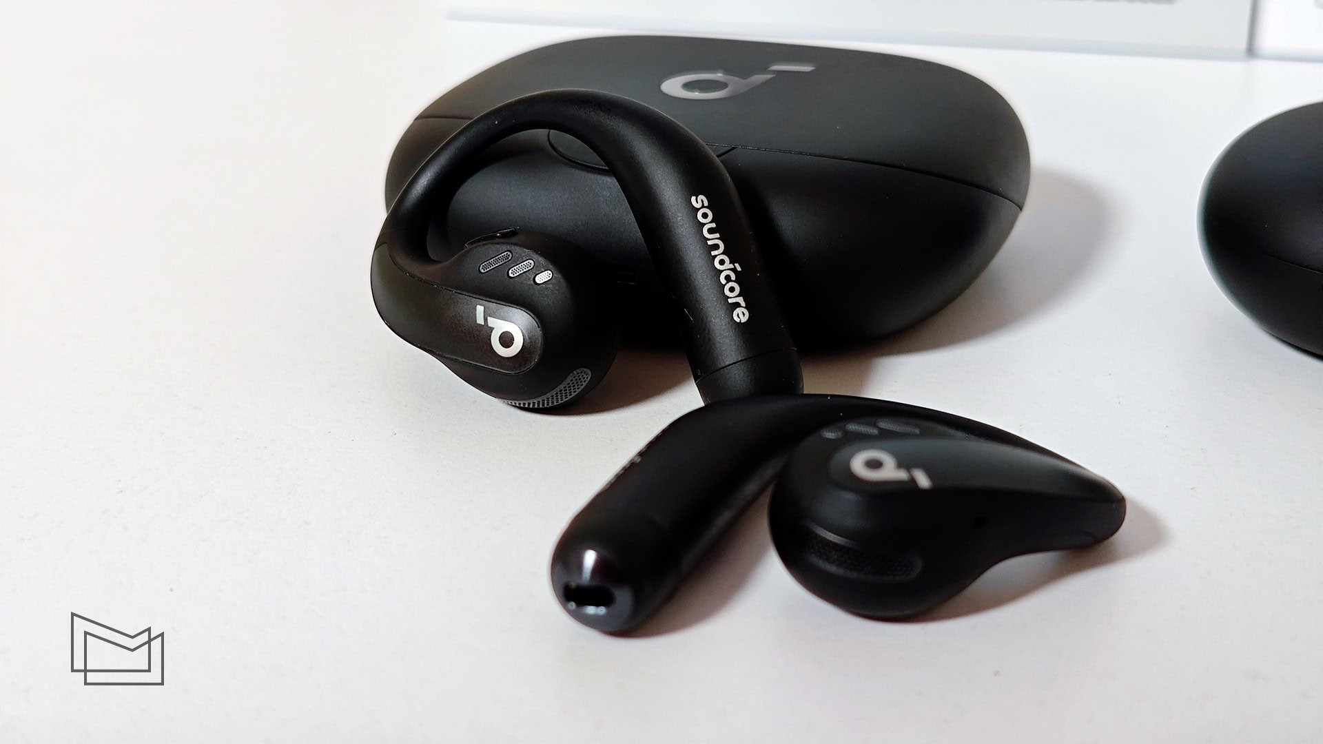 Огляд Anker soundcore AeroFit Pro та AeroFit: автономність