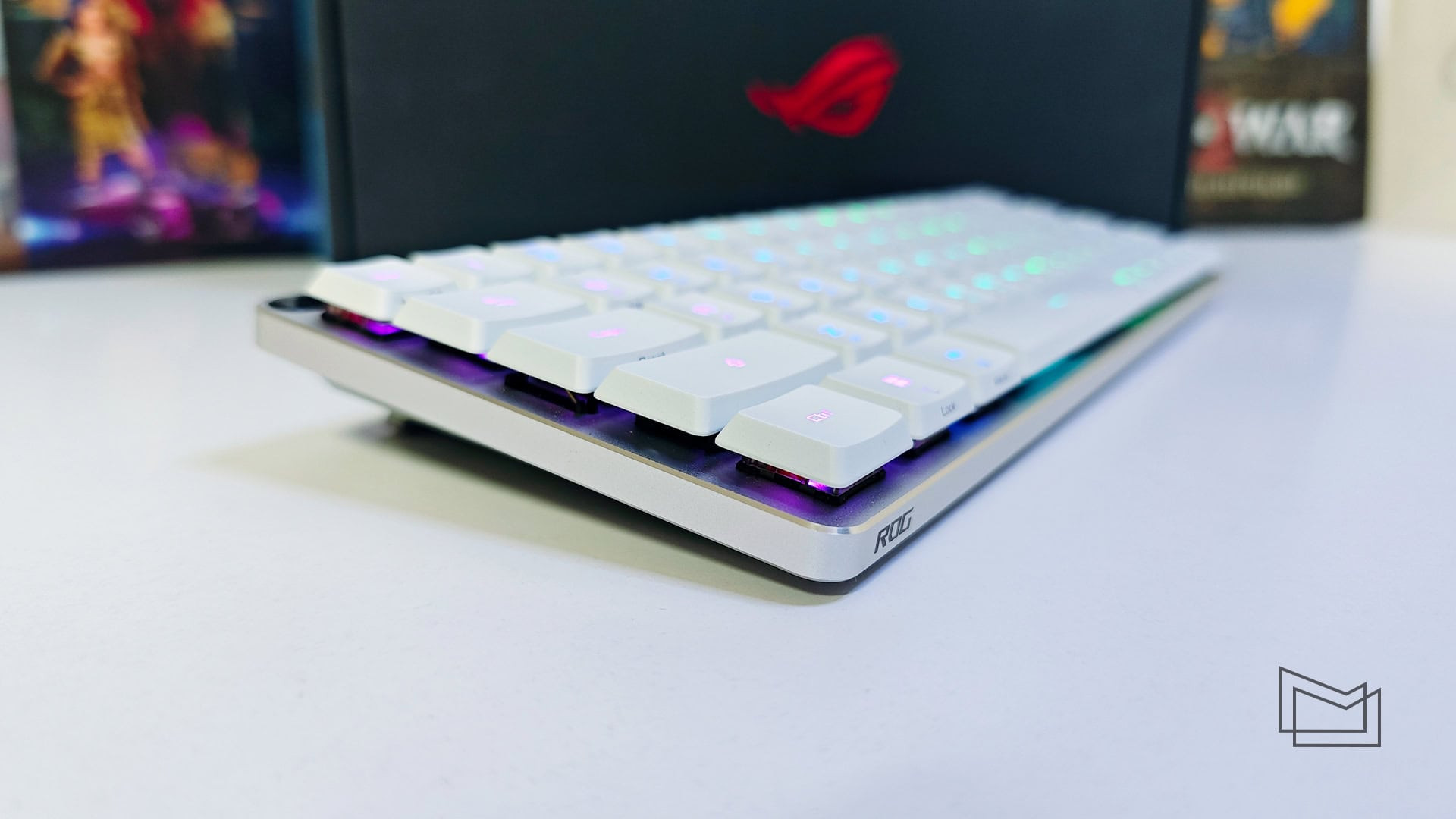 Огляд ASUS ROG Falchion RX Low Profile: зовнішній вигляд