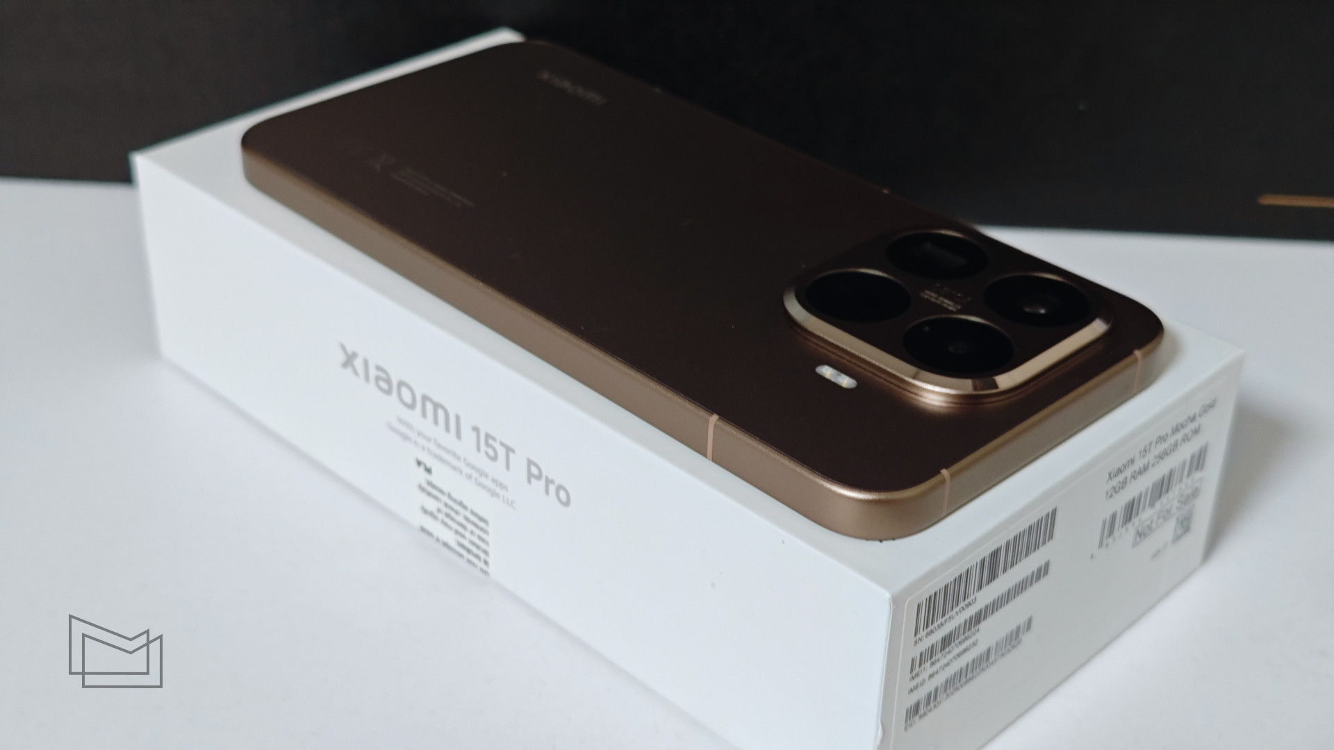 Огляд Xiaomi 15T Pro: дизайн та ергономічність