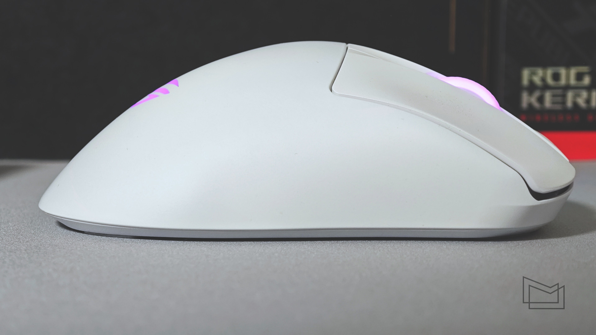 Огляд ASUS ROG Keris II Origin: дизайн та конструкція
