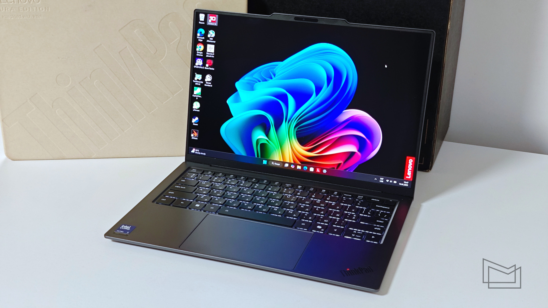 Огляд Lenovo ThinkPad X9-14 Gen 1: дизайн та конструкція