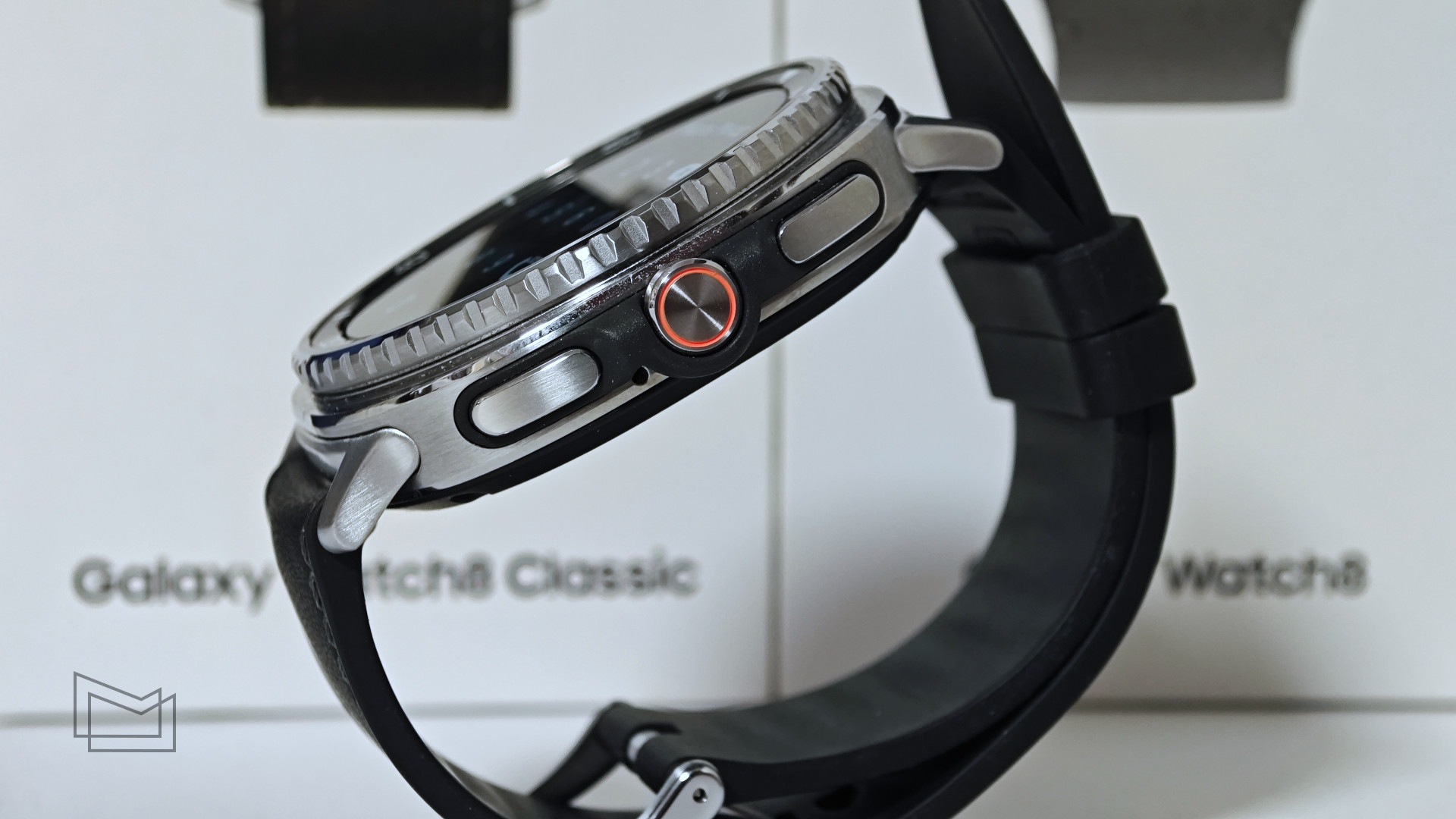 Огляд Samsung Galaxy Watch8 та Watch8 Classic: дизайн та матеріали