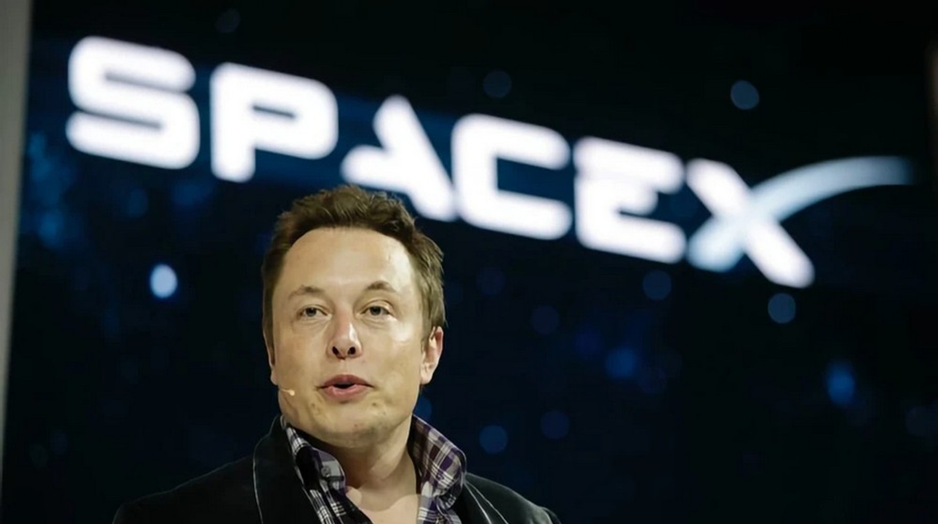 Ілон Маск — мільярдер, очільник компаній SpaceX і Tesla