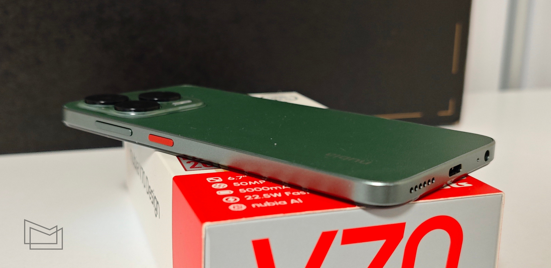 nubia V70 Design: дизайн