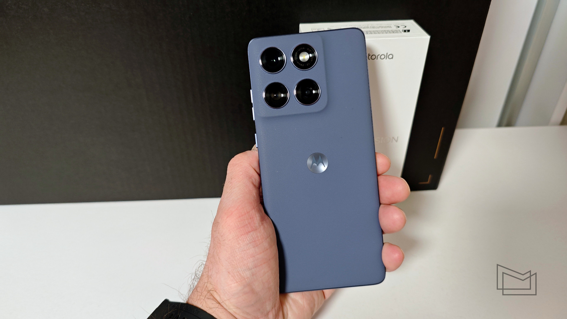 Огляд Motorola Edge 60 Fusion: дизайн та ергономічність