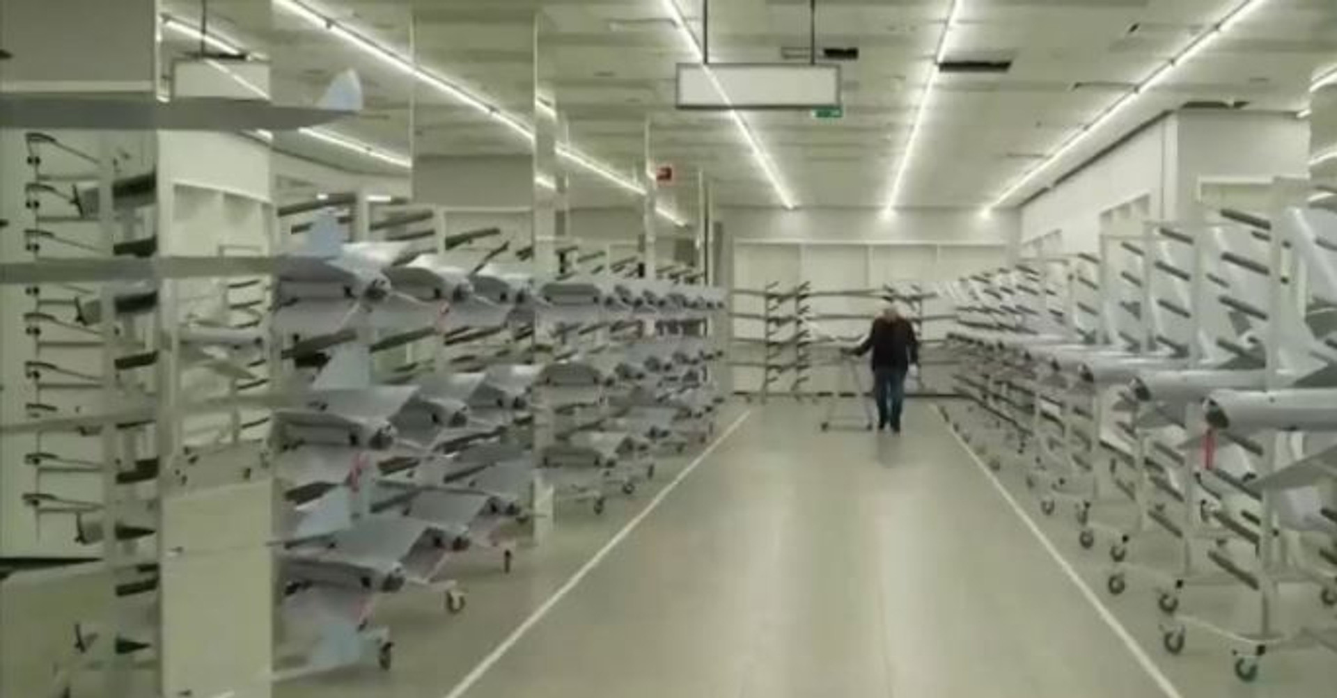Виробничий майданчик БПЛА-камікадзе Ланцет. Стоп-кадр з пропагандистських ЗМІ РФ