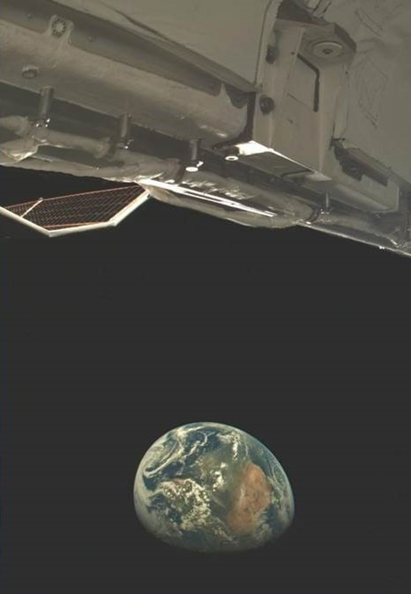 Фото зроблене бортовою камерою Boeing X-37B під час місії OTV-7. 30 січня 2024 року