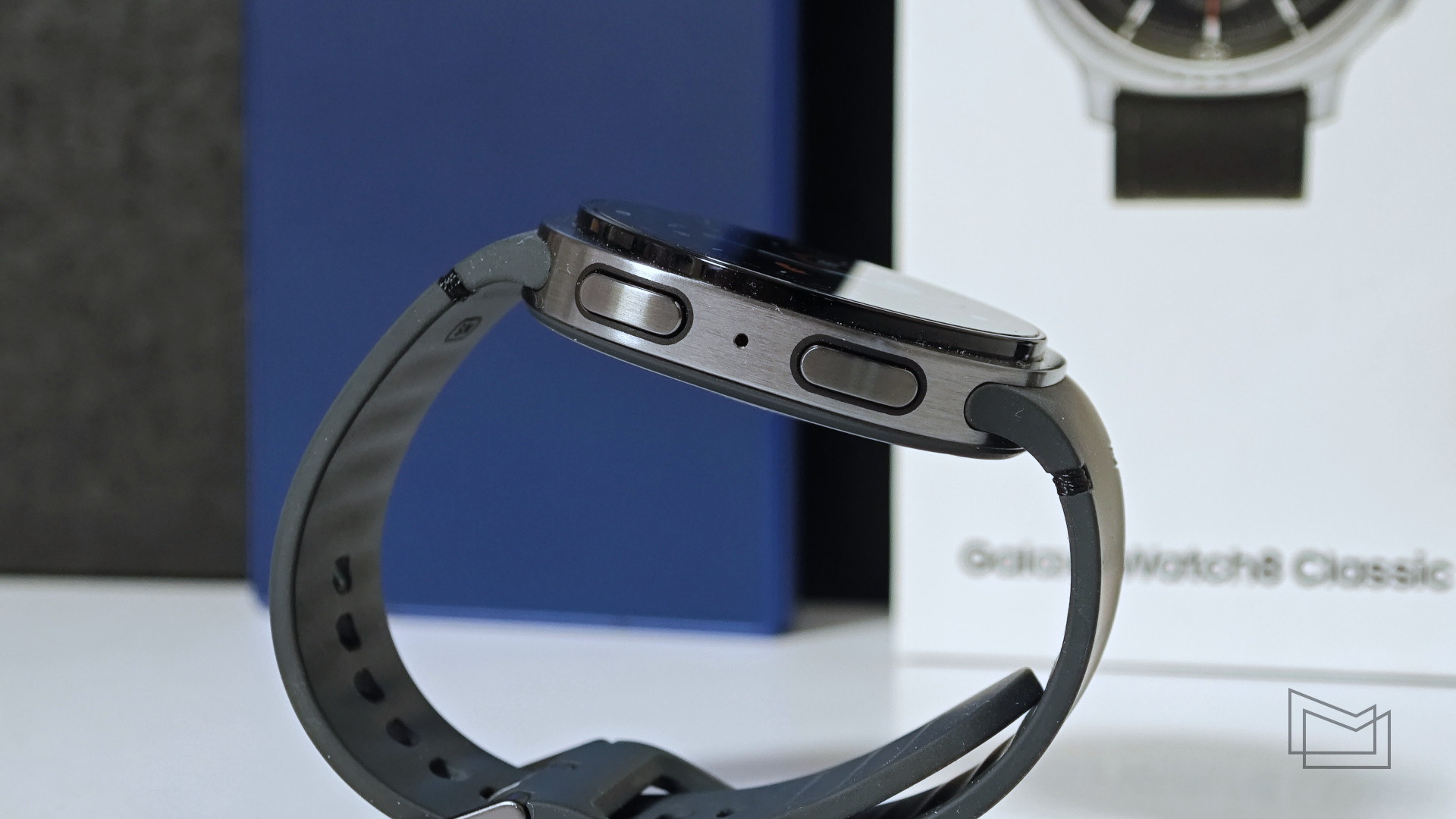 Огляд Samsung Galaxy Watch8 та Watch8 Classic: дизайн та матеріали