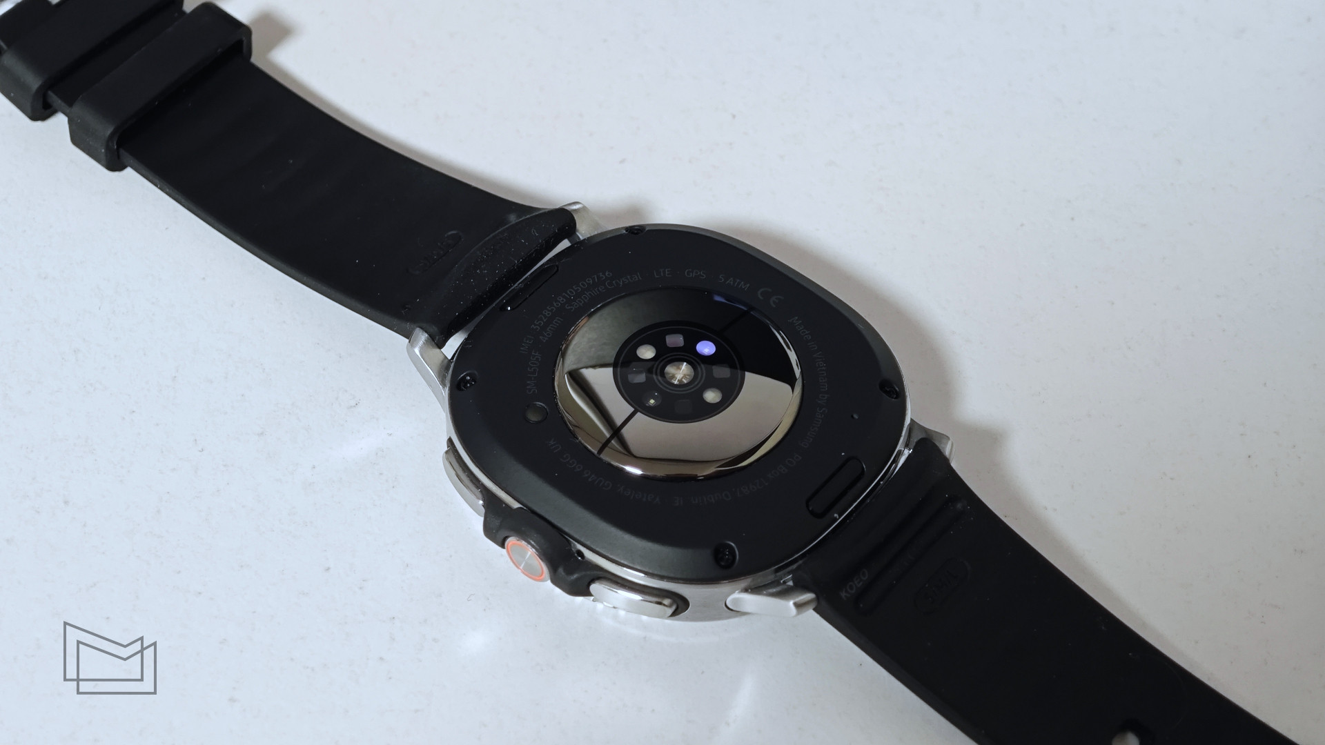 Огляд Samsung Galaxy Watch8 та Watch8 Classic: дизайн та матеріали