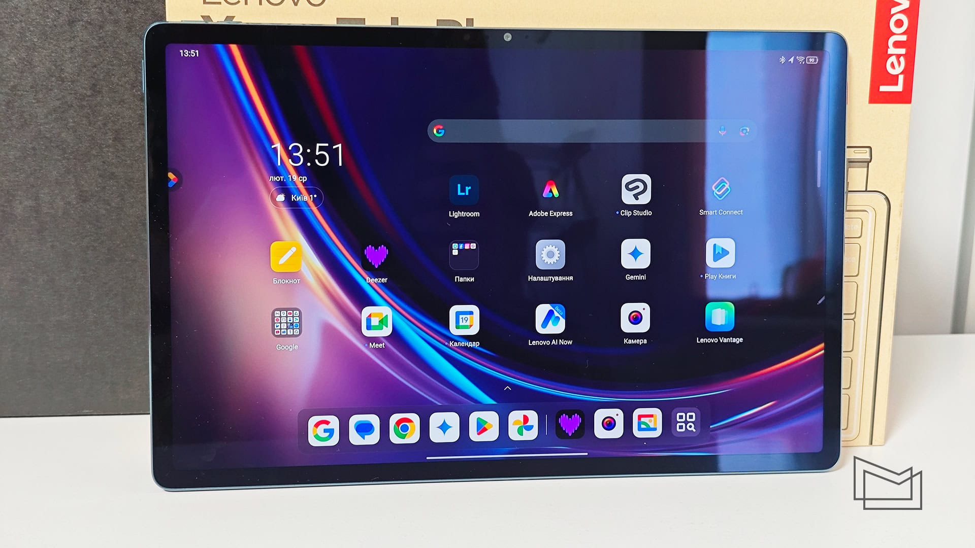 Огляд Lenovo Yoga Tab Plus: дизайн