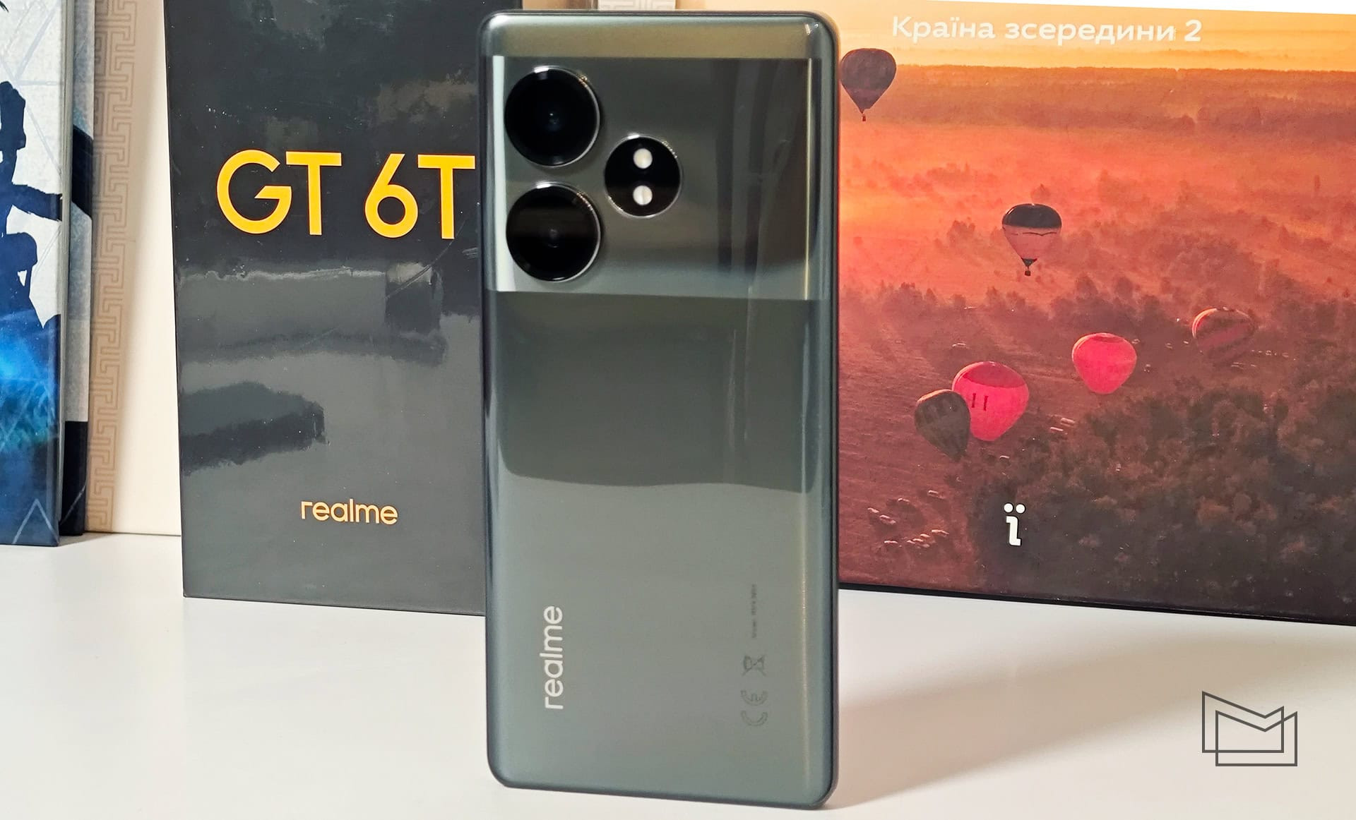 Огляд realme GT 6T: зовнішній вигляд