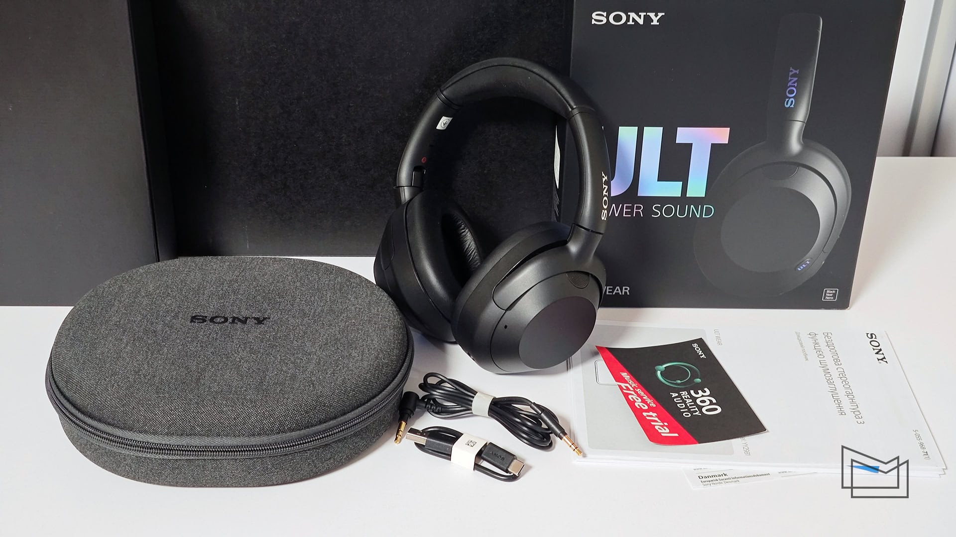 Огляд Sony ULT Wear: комплект постачання