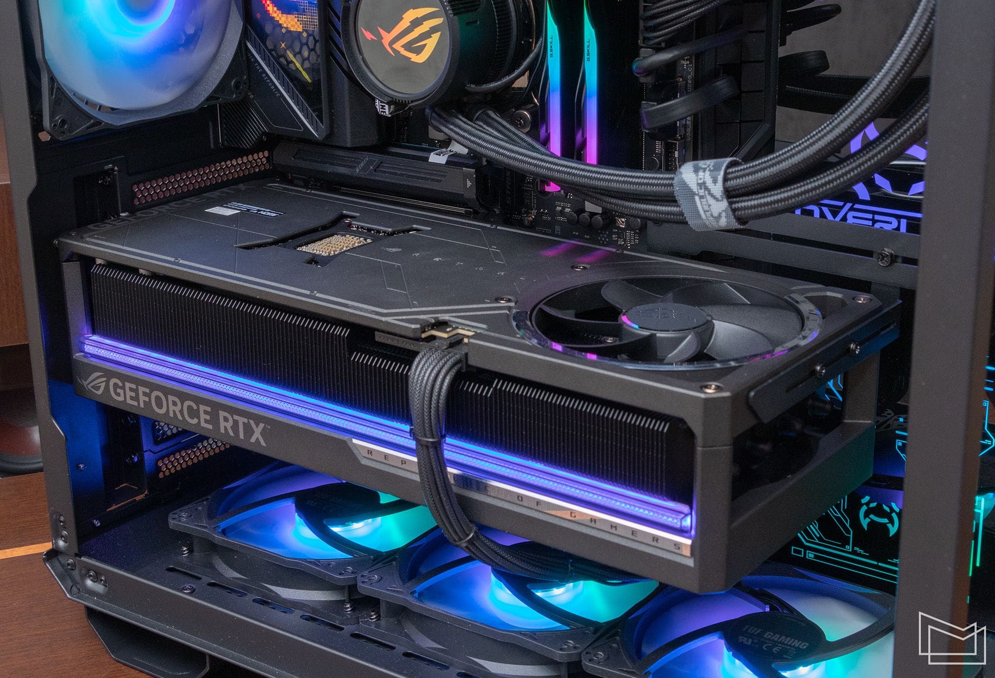 ASUS-ROG-Astral-GeForce-RTX-5080-OC_22