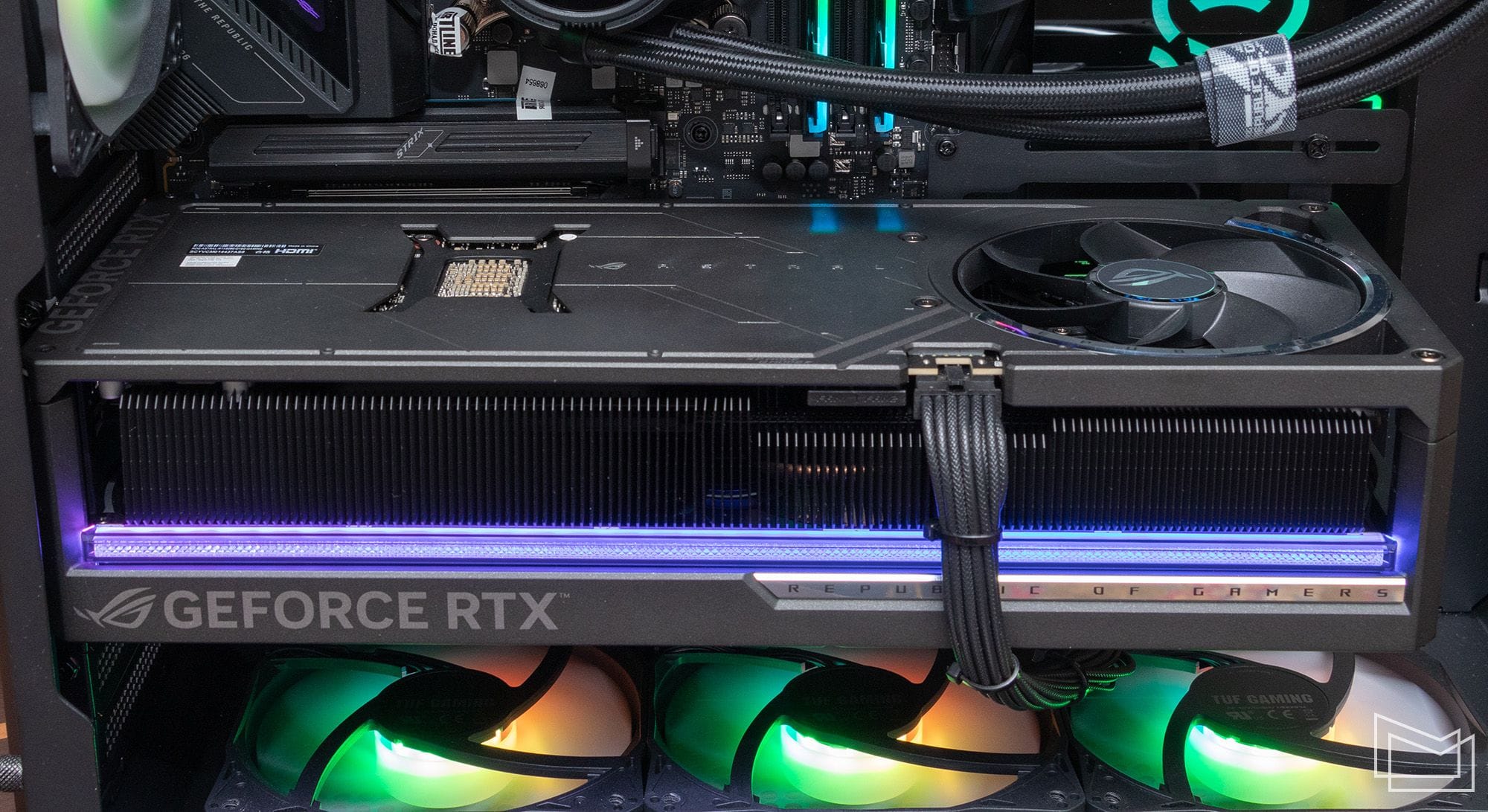 ASUS-ROG-Astral-GeForce-RTX-5080-OC_23