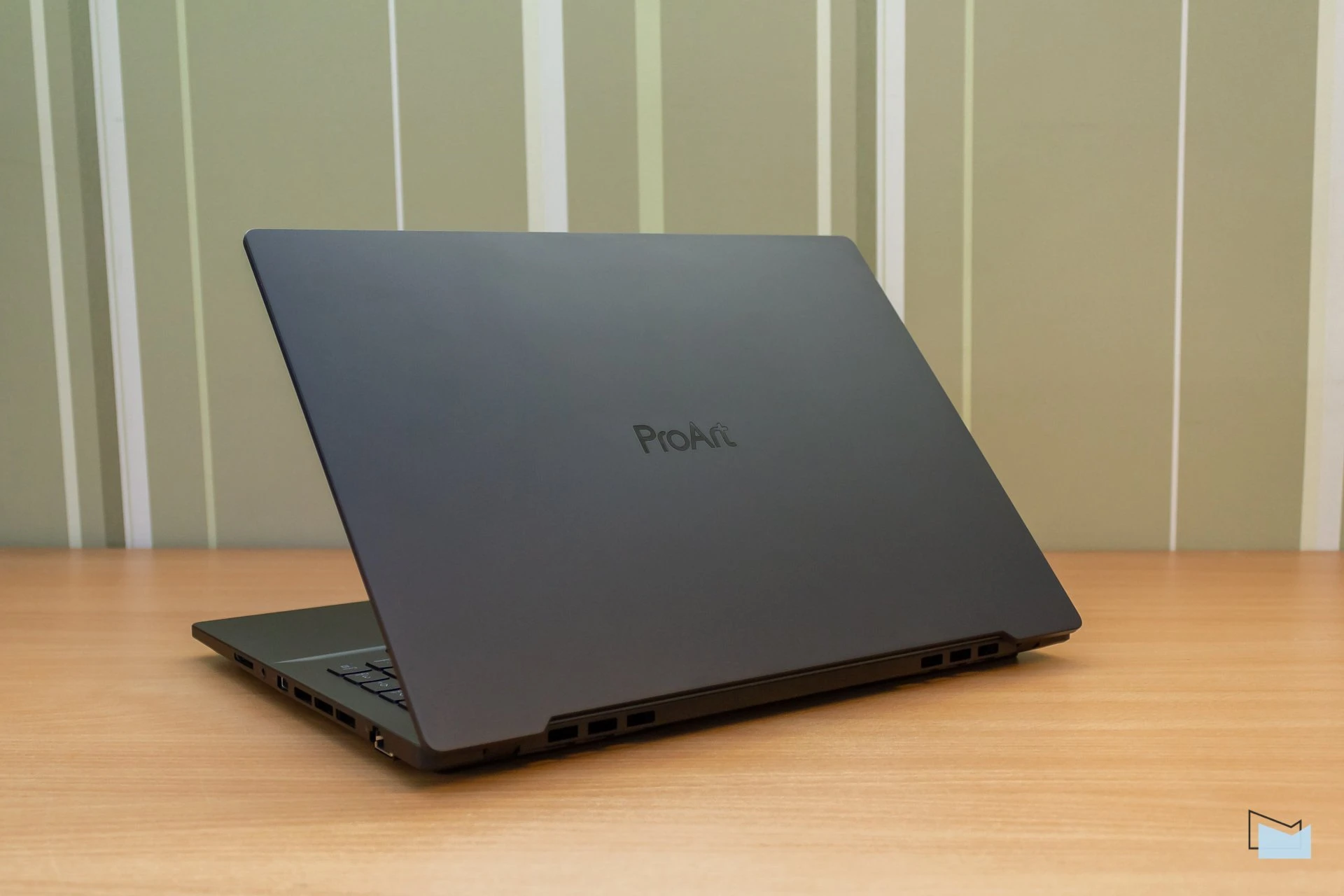 ASUS_ProArt_StudioBook_16_OLED_6