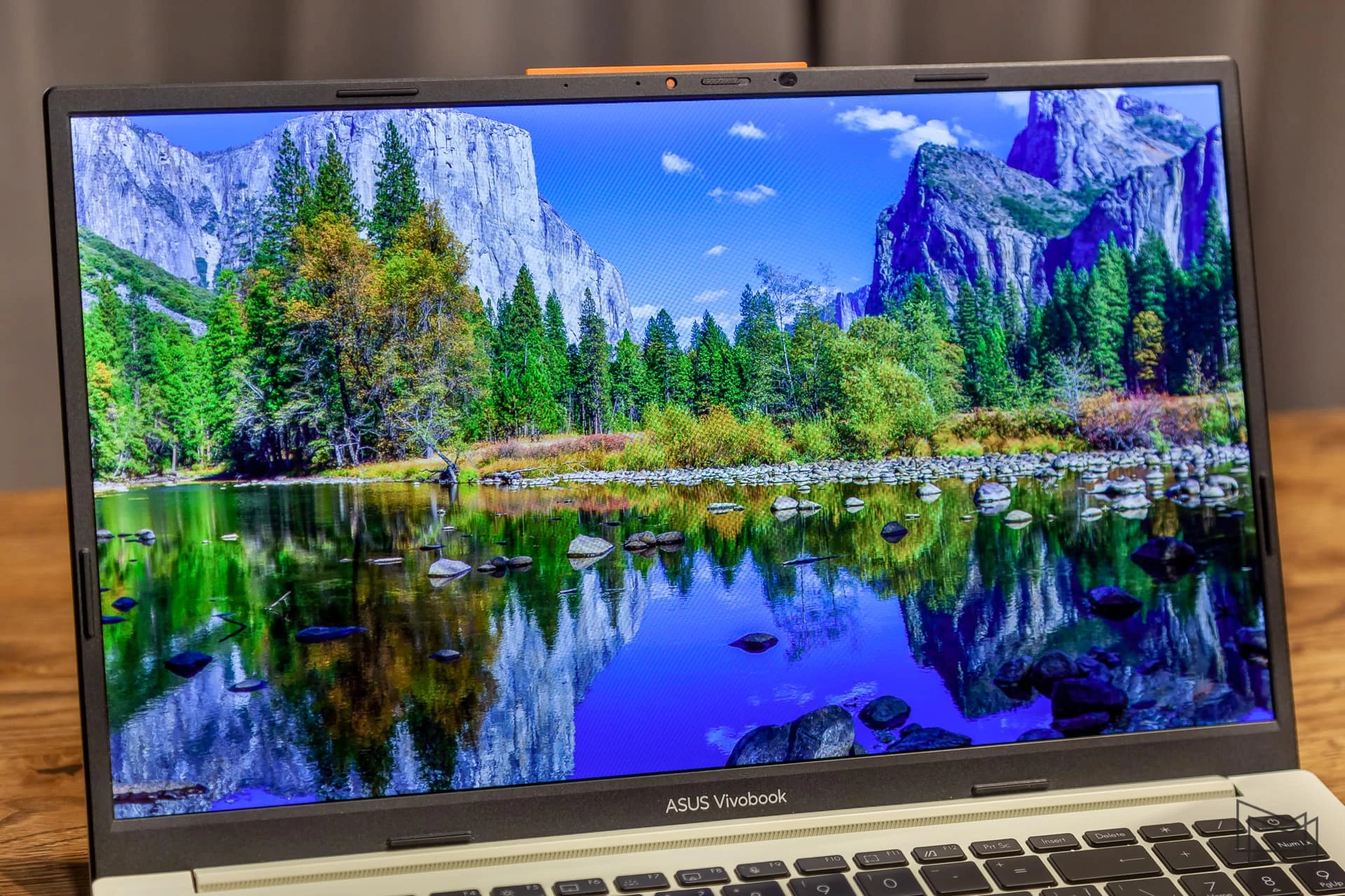 ASUS Vivobook S 15 OLED (15 of 27)