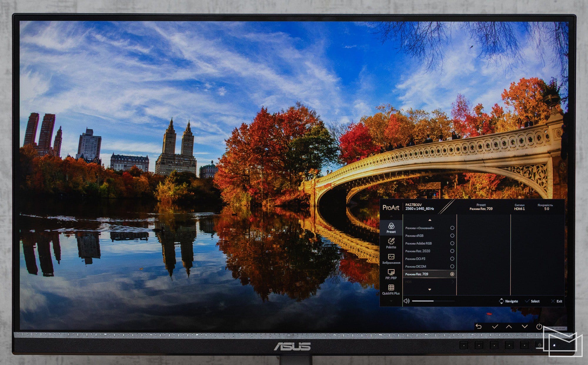 ASUS ProArt Display PA278CGV 17