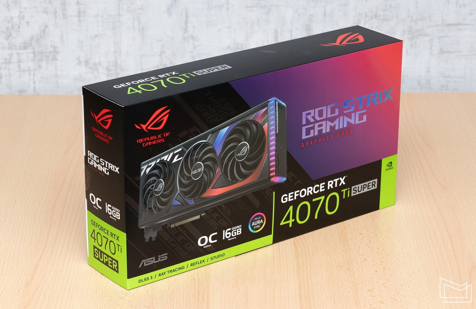 ASUS-ROG-STRIX-RTX-4070Ti-SUPER-OC_1