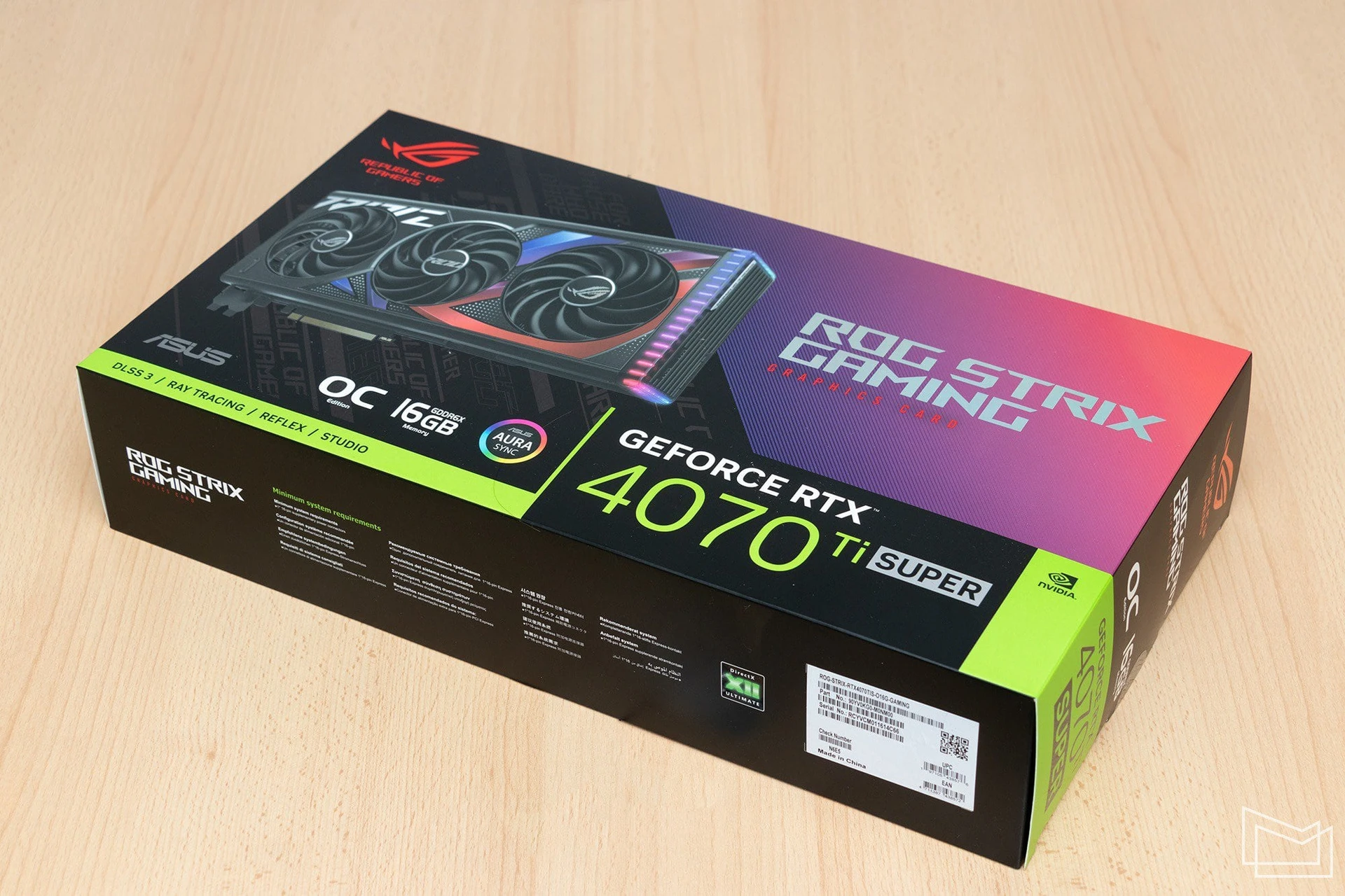 ASUS-ROG-STRIX-RTX-4070Ti-SUPER-OC_2