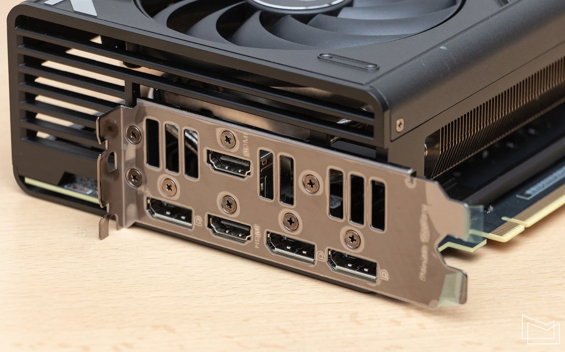 ASUS-ROG-STRIX-RTX-4070Ti-SUPER-OC_22