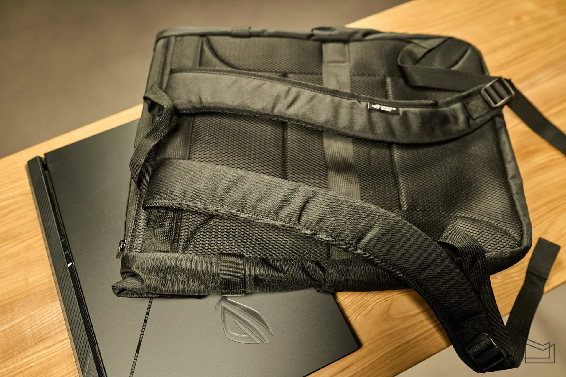 ASUS ROG Strix SCAR 18 (G834JYR) 2024 (37 of 41)