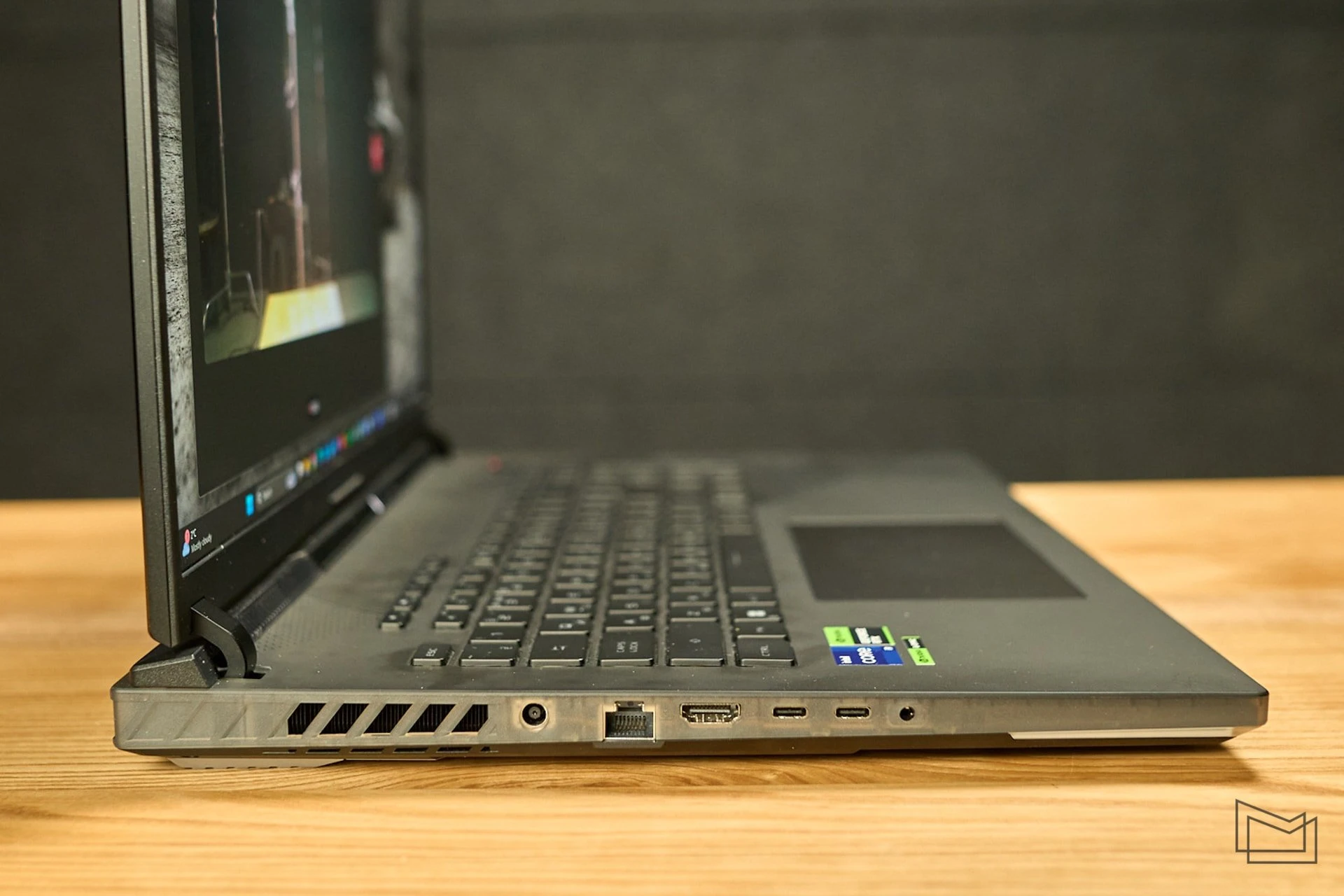 ASUS ROG Strix SCAR 18 (G834JYR) 2024 (3 of 41)