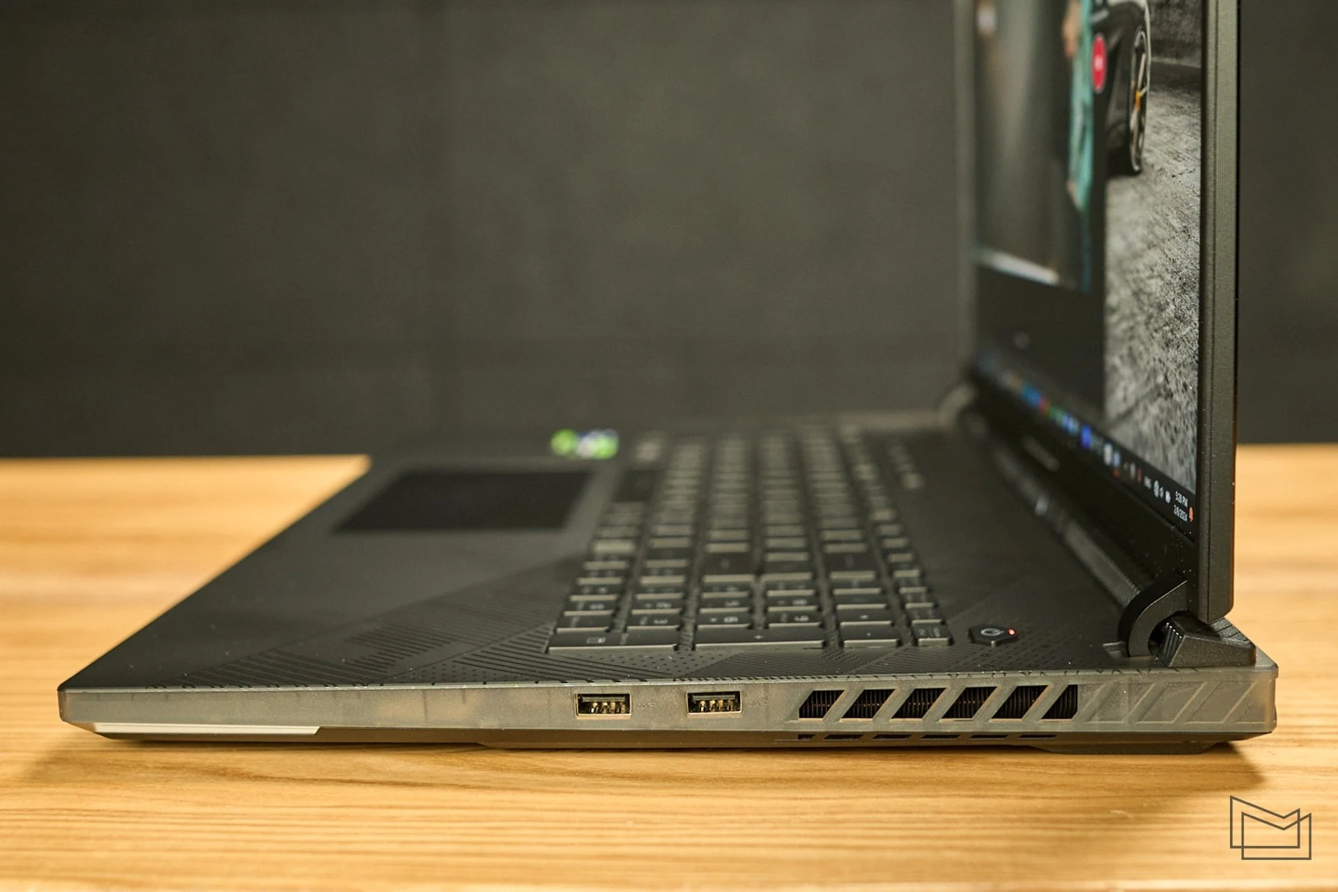 ASUS ROG Strix SCAR 18 (G834JYR) 2024 (2 of 41)