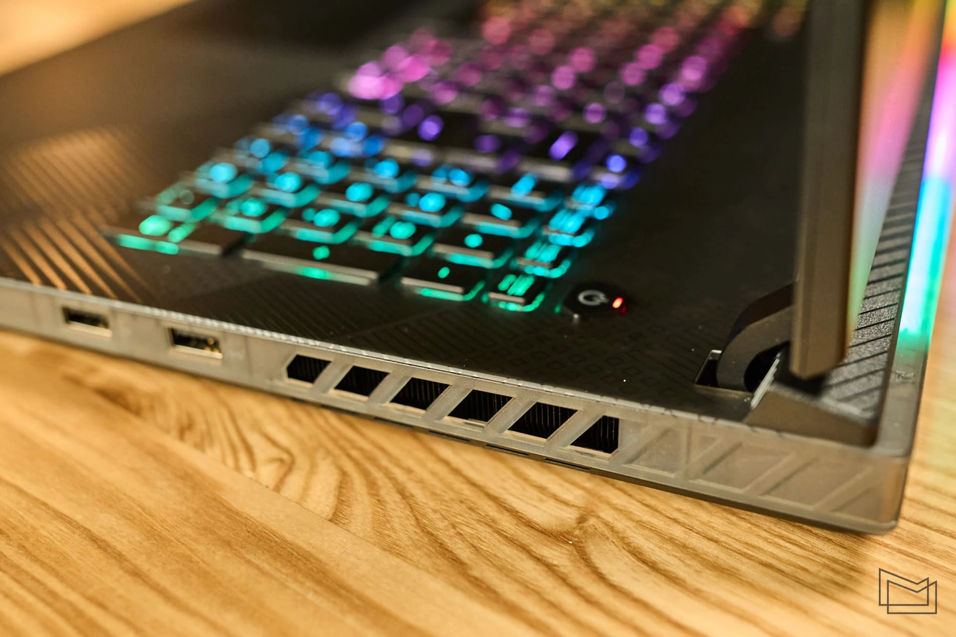 ASUS ROG Strix SCAR 18 (G834JYR) 2024 (33 of 41)