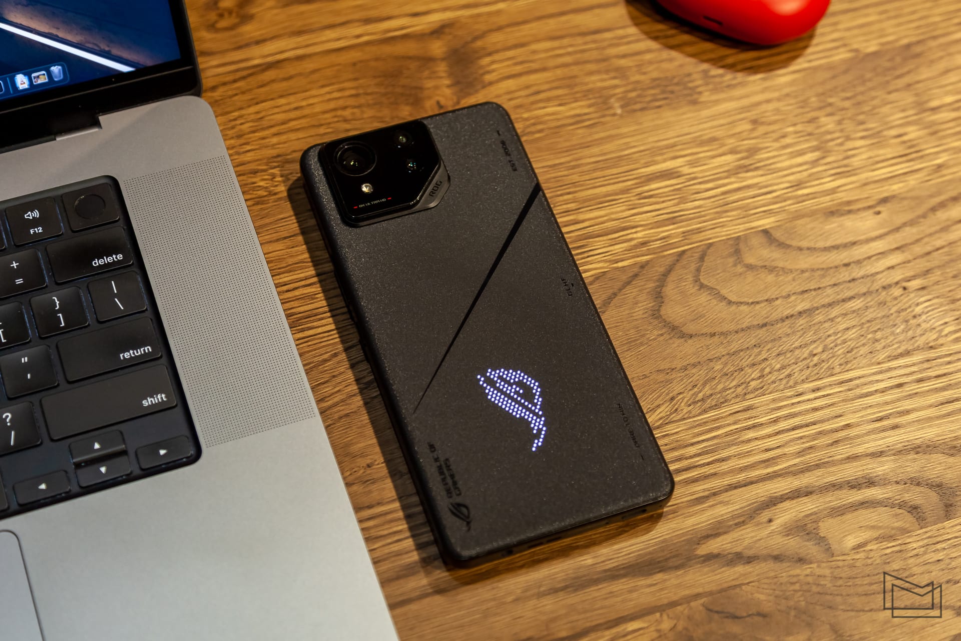 ASUS ROG Phone 8 Pro (24 of 37)