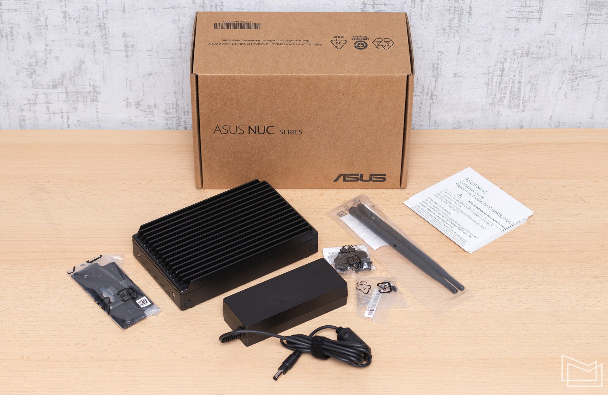 ASUS NUC 13 02