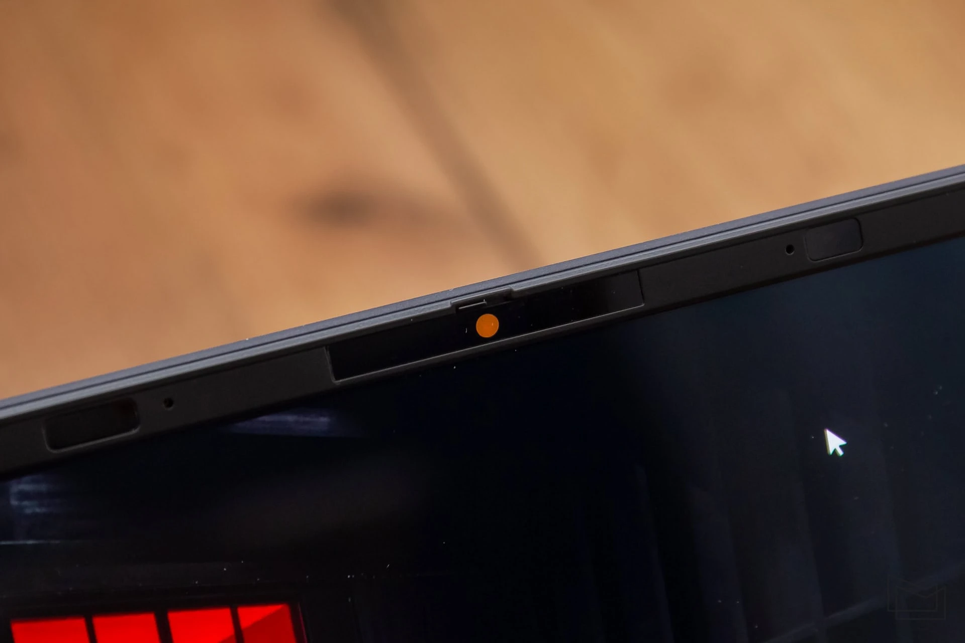 ASUS ExpertBook B9 OLED (B9403, Series 1 Intel) (24 of 29)