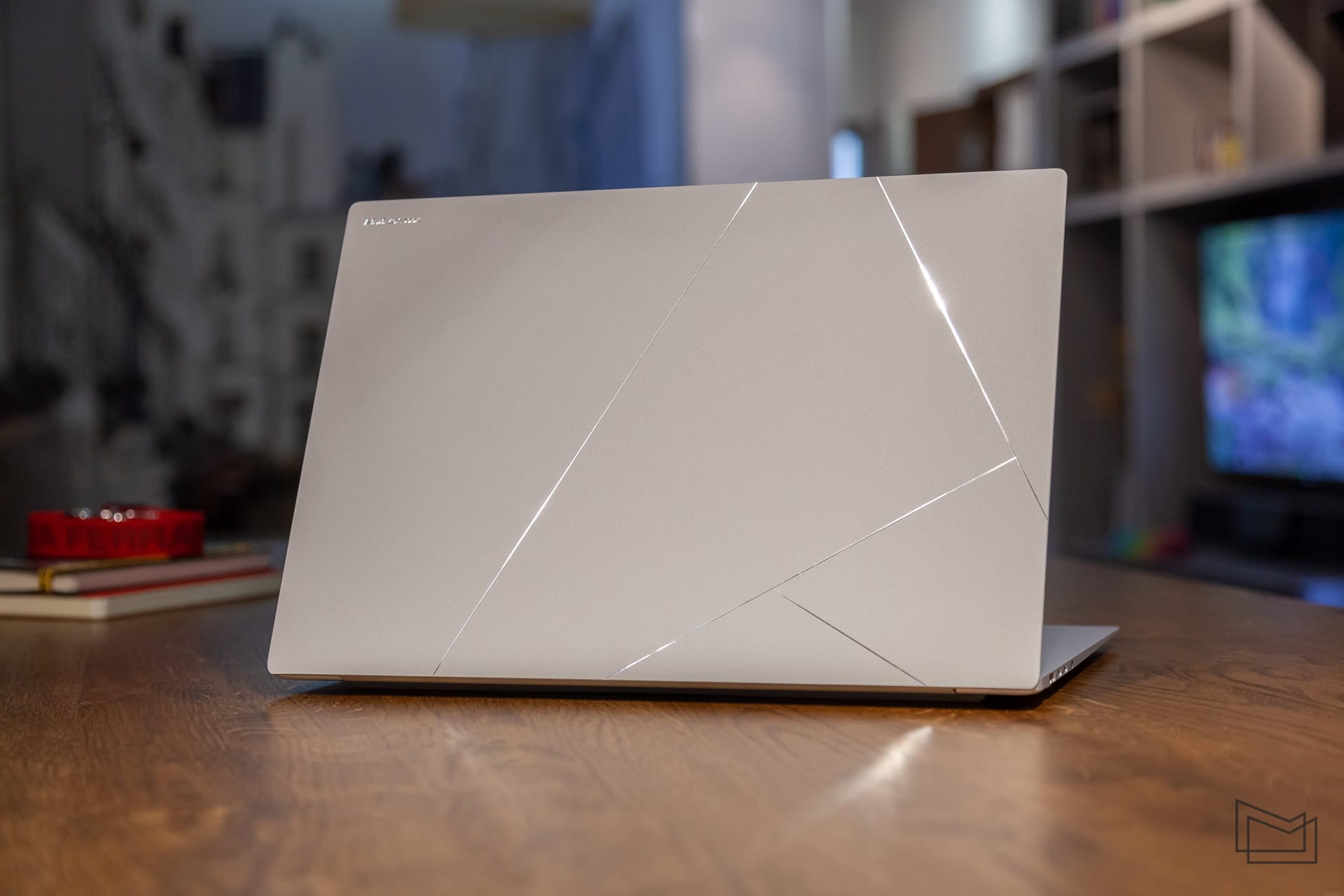 ASUS Zenbook S 16 (UM5606W) (8 of 24)