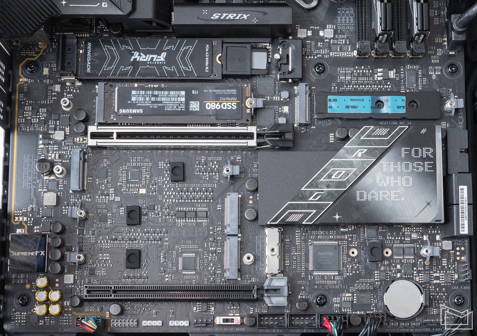 ASUS-ROG-STRIX-Z890-E-GAMING-WIFI_9m