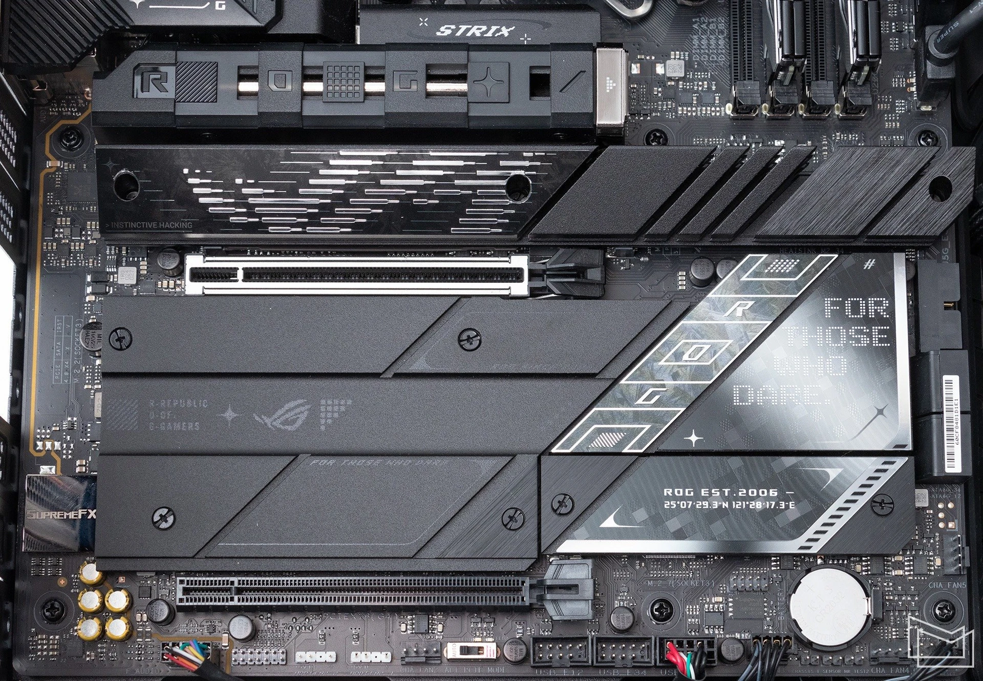 ASUS-ROG-STRIX-Z890-E-GAMING-WIFI_10m