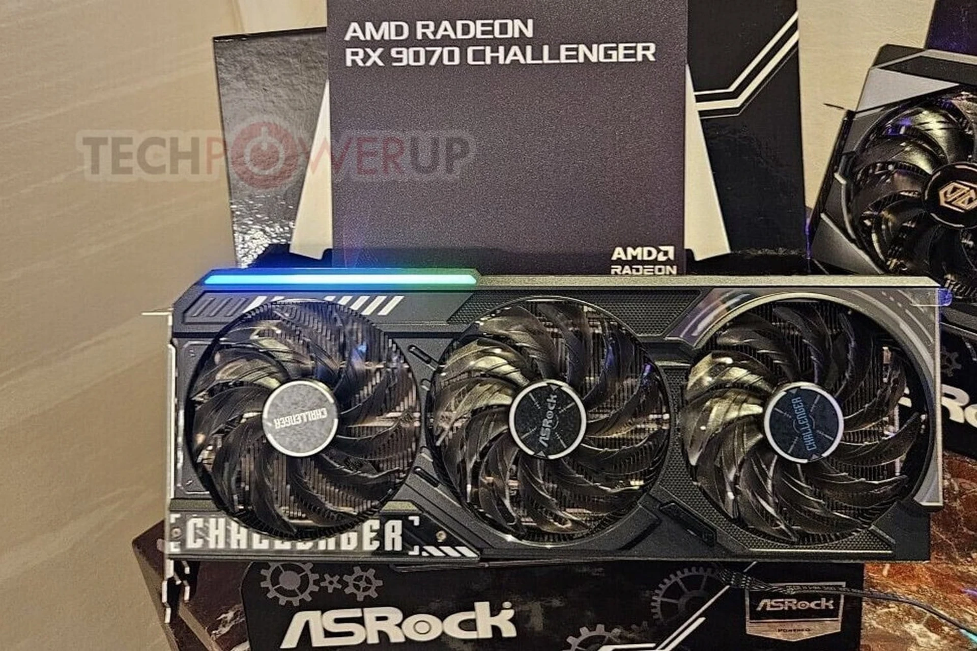 ASROCK-9070-CHALLENGER-1