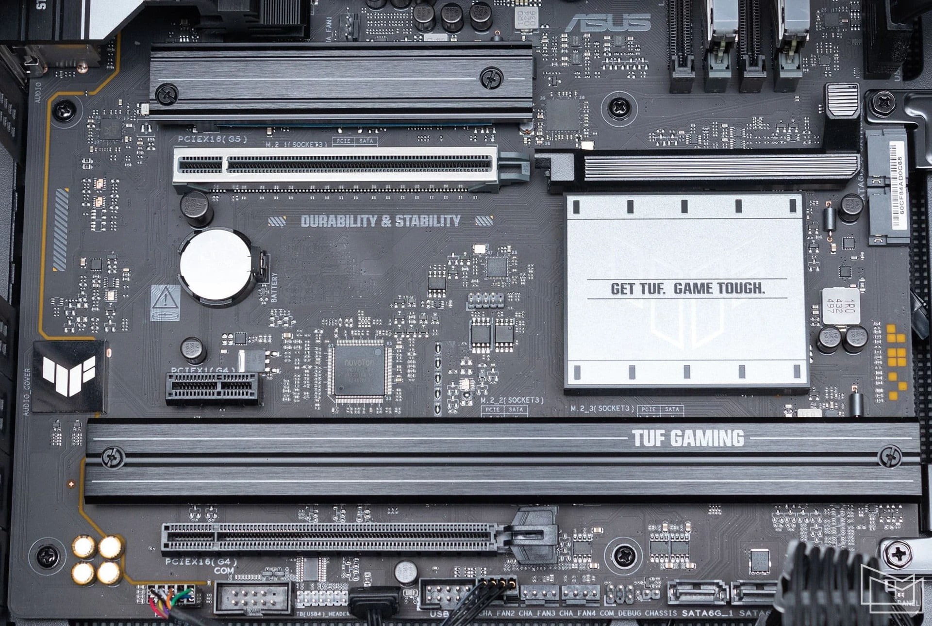 ASUS-TUF-GAMING-B860-PLUS-WIFI_photo_18