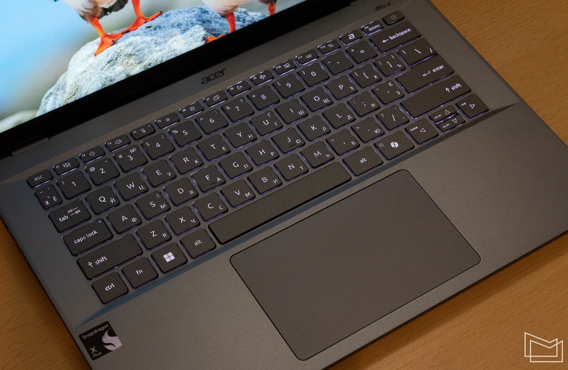 Acer_Swift_14_AI_23