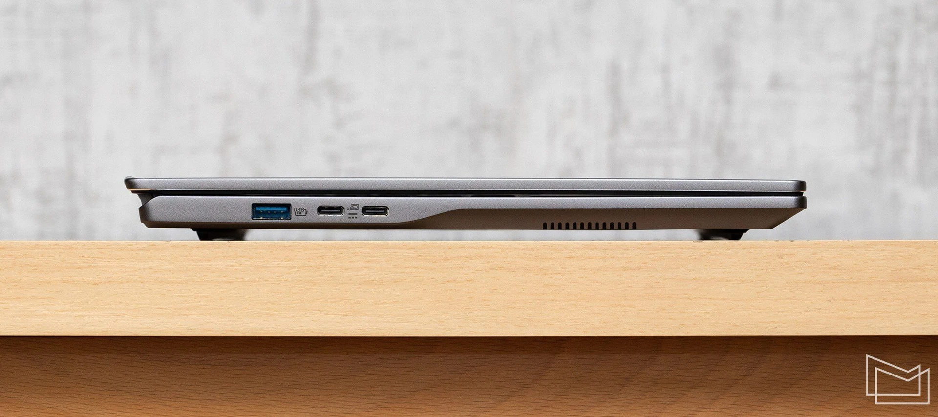 Acer_Swift_14_AI_09