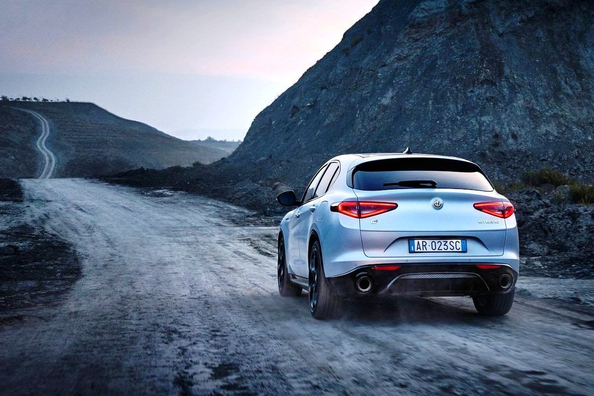 Alfa Romeo Stelvio 2