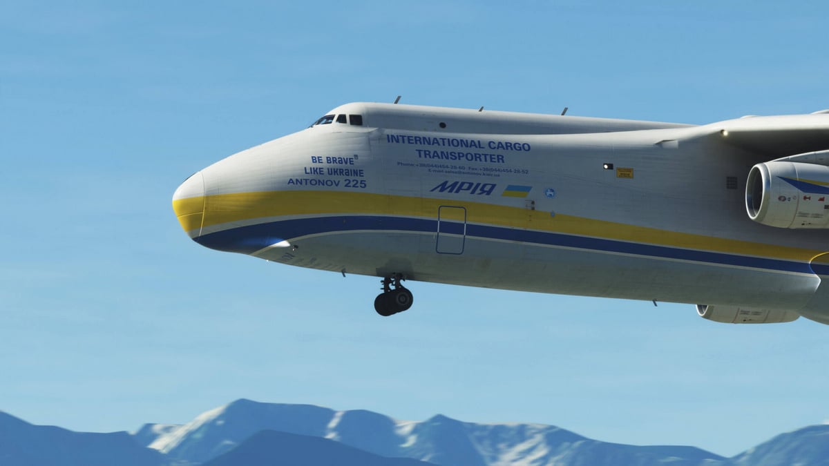 Antonov_An-225_Mriya_07