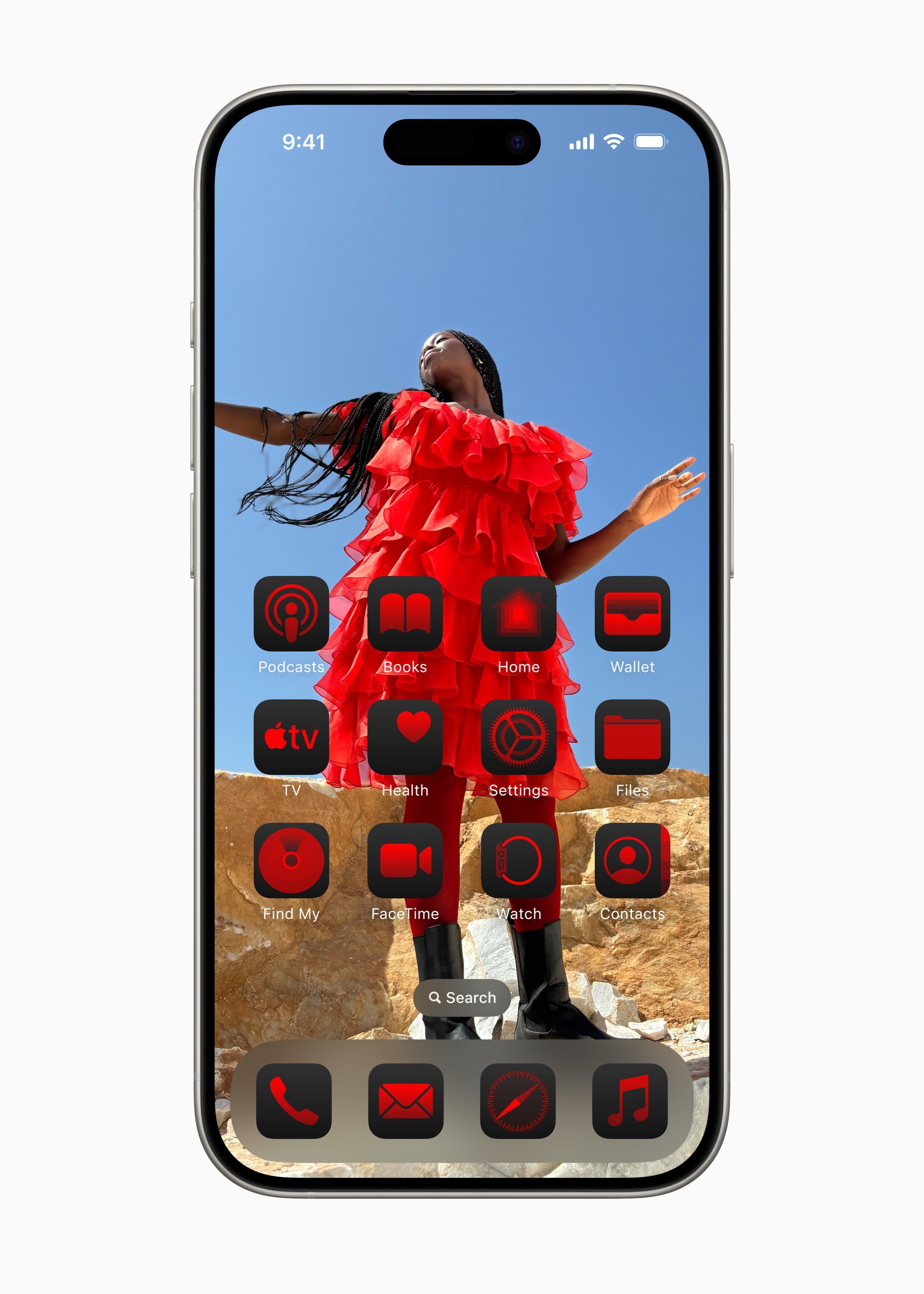 Apple-WWDC24-iOS-18-Home-Screen-dark-effect-tinted-red-240610