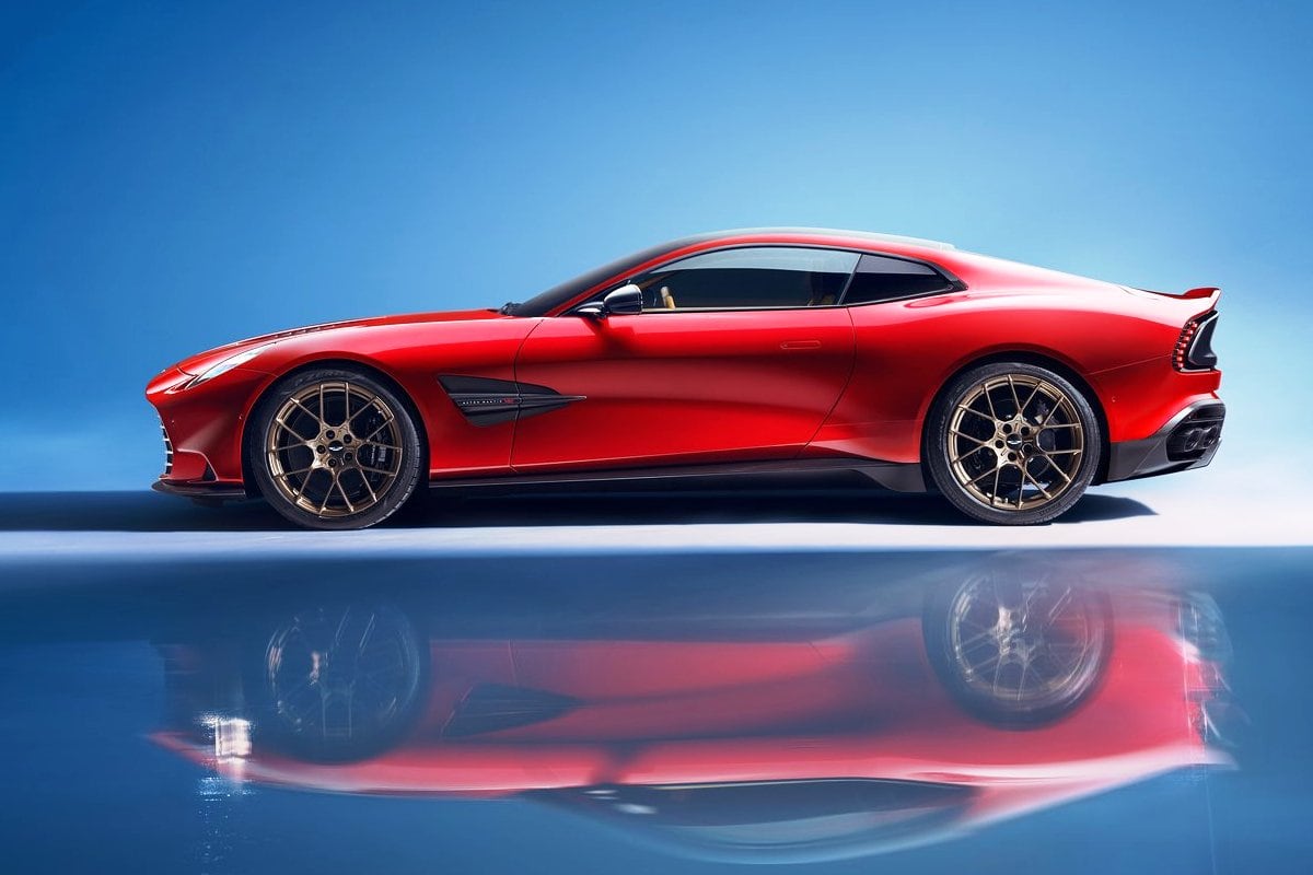 Aston Martin Vanquish 2025