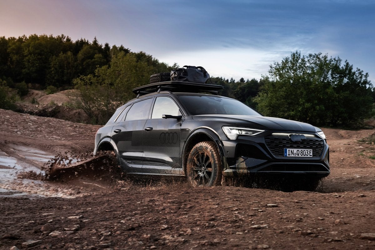 Audi Q8 e-tron Dakar