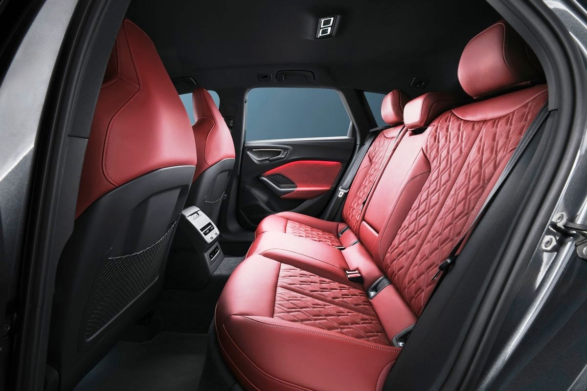 Audi S5 Avant inside rear