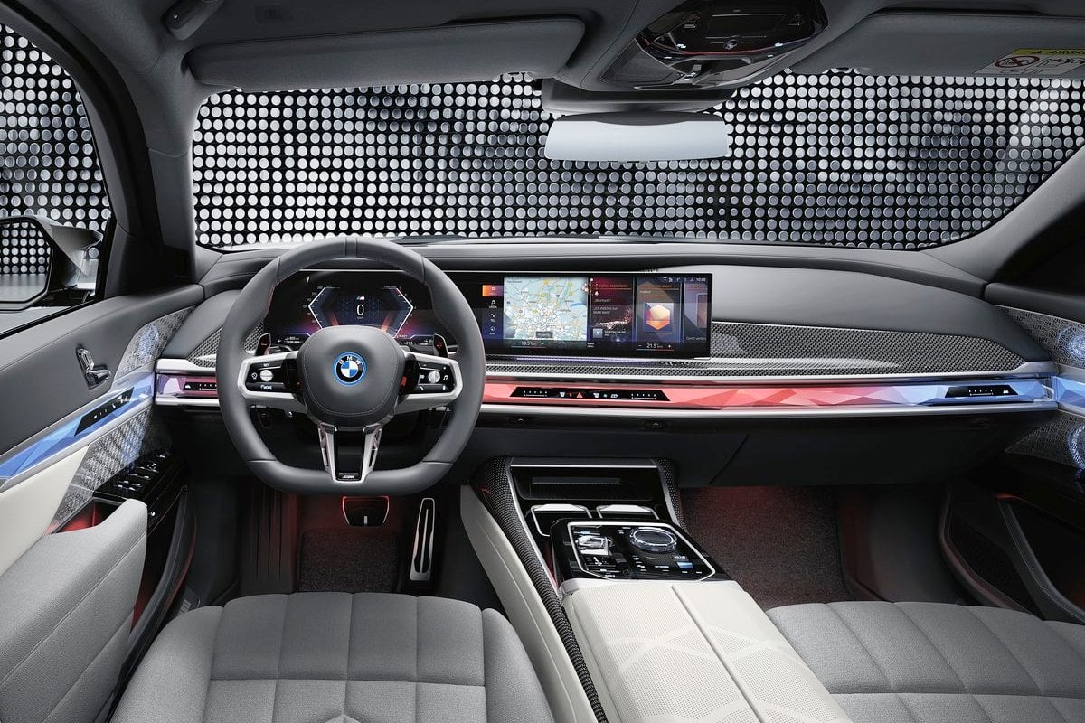 BMW i7 4-