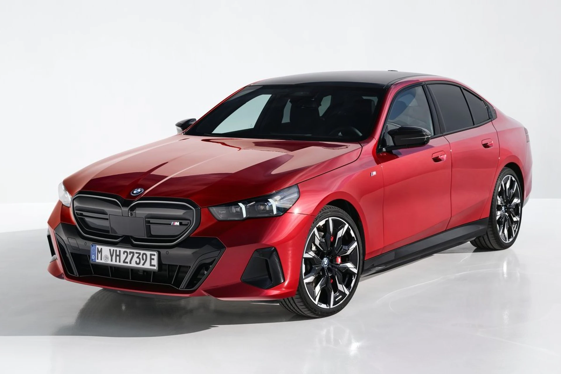 BMW i5 M60
