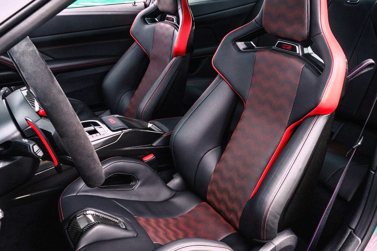 BMW M4 CS seats