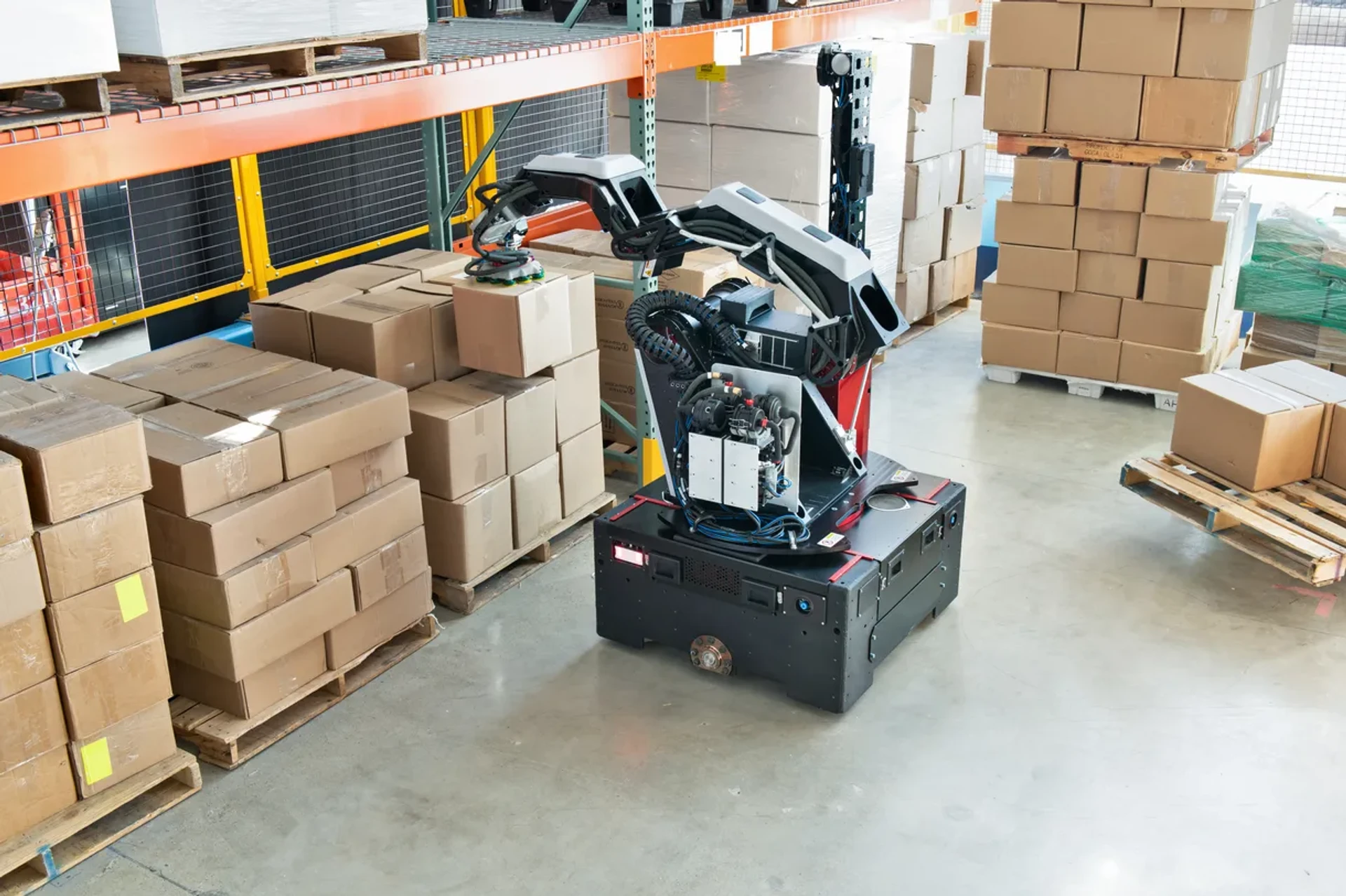 BOSTONDYNAMICS_STRETCH_WAREHOUSE_Credit_to_Boston_Dynamics.0