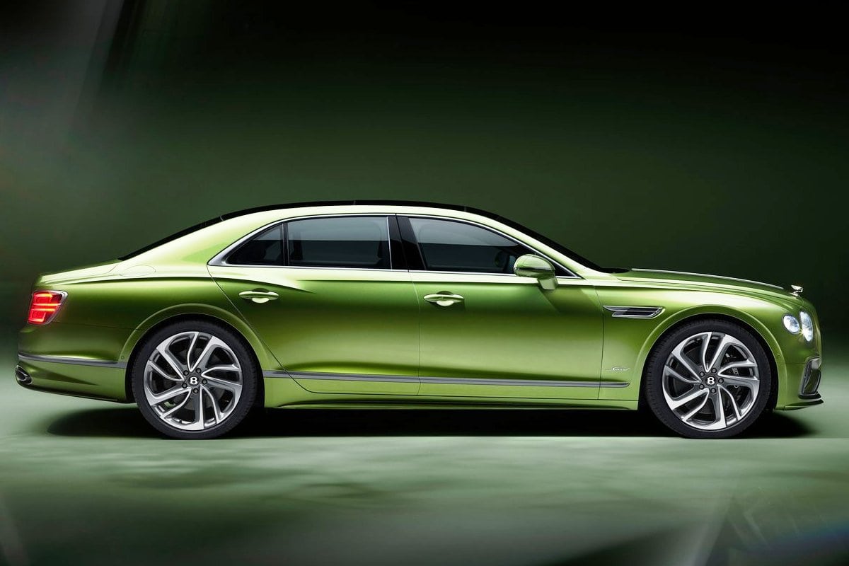 Bentley Flying Spur Speed side