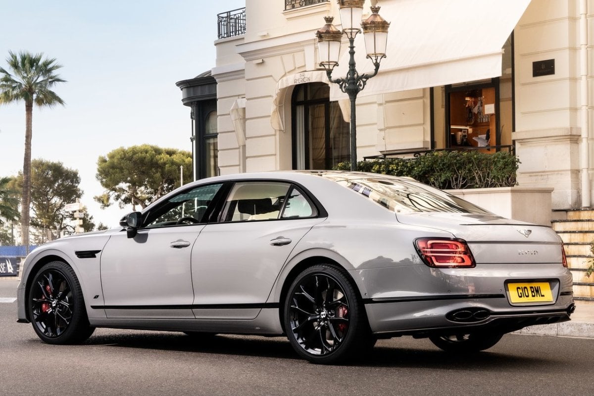 Bentley Flying Spur S 4